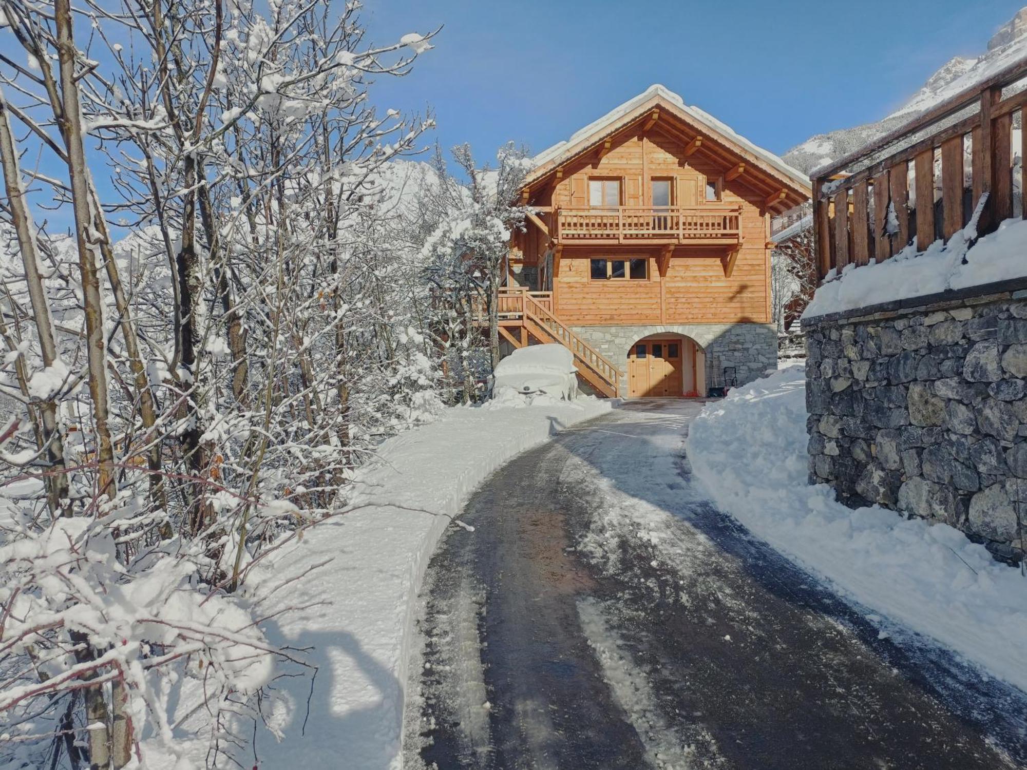 Les Cabris Bed and Breakfast Pelvoux Exteriör bild
